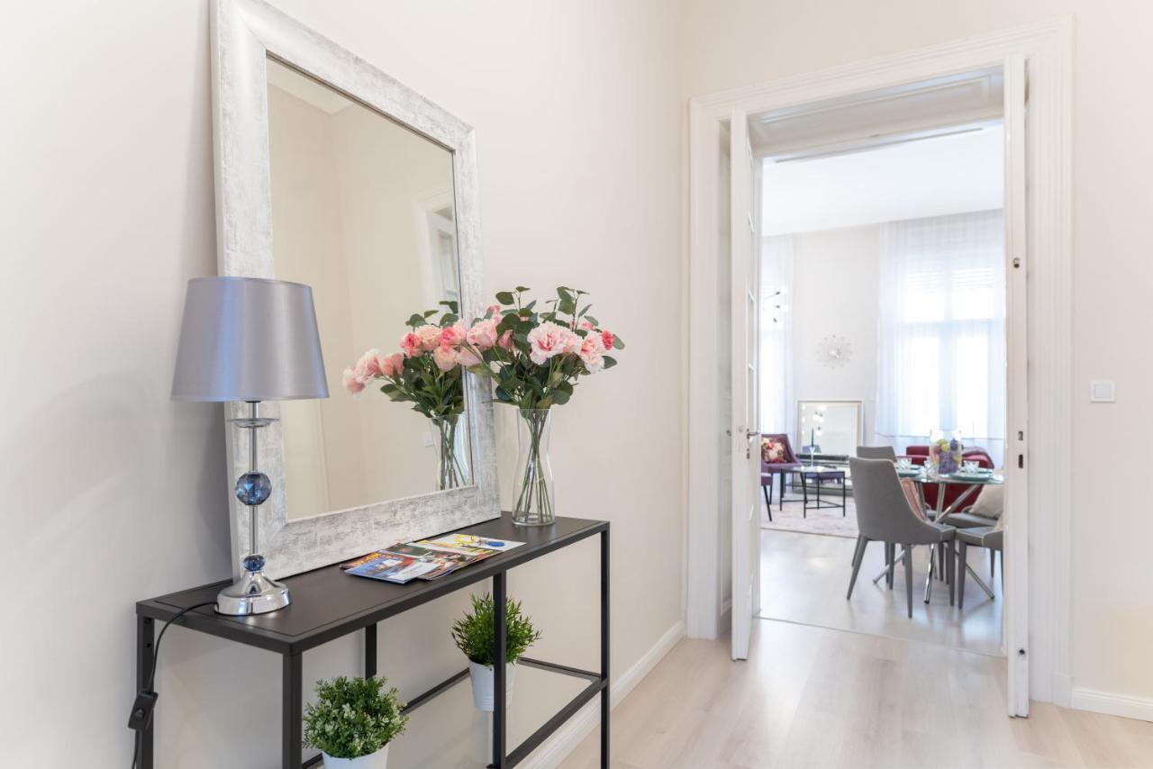 Milano Design Apartment City Center With Ac Budapest Exterior photo